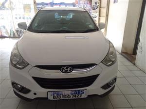 2013 HYUNDAI IX35 2.0 DIESEL WHITE COLOR MANUAL REVERSE CAMERA LEATHER INTERIOR 90000KM 