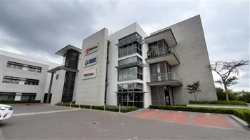 536m Ground Floor Office To Let in Waterfall City