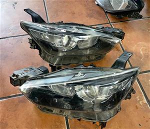 Mazda CX-3 Headlights