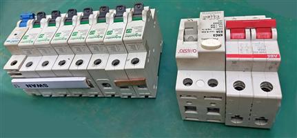 Breaker Switches 240V Schneider - Various Amps