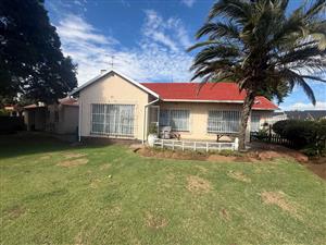 House For Sale in Berton Park