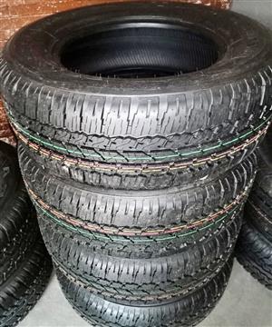 Bridgestone Dueller A/T 265/65/17 Brand new set 