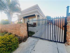 House For Sale in Eersterust