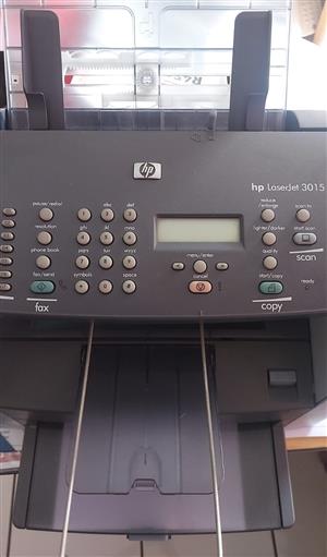 HP LaserJet 3015 All-in-One - Computer printer 