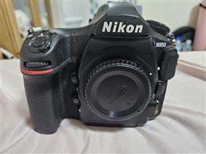clean Nikon D850
