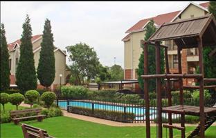 Garden Apartment Living in Prime Bryanston