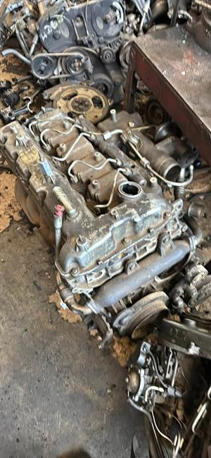 Mercedes 664 Engine spares.