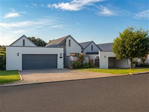 House For Sale in Emberton Estate