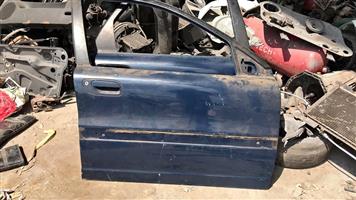 2005 Volvo V50 Doors