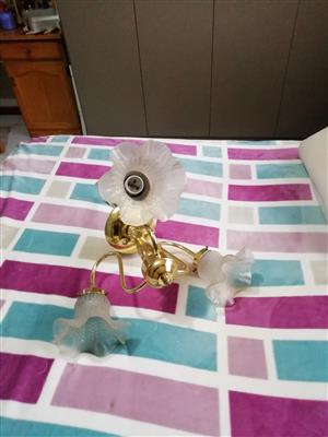 3 globe ceiling fan in very good condition