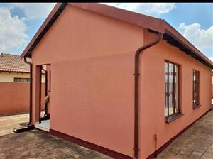 SOSHANGUVE BLOCK VV 3 BEDROOM HOUSE FOR SALE