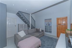 Priced to Sell- Absolutely Stunning