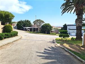 Gracious Family Home at the Best Address in Wavecrest, Jeffreys Bay