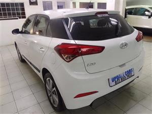 2015 HYUNDAI I20 GRAND 1.4 AUTOMATIC  WHITE PETROL SERVICE BOOK REVERSE SENSER 86.000KM 