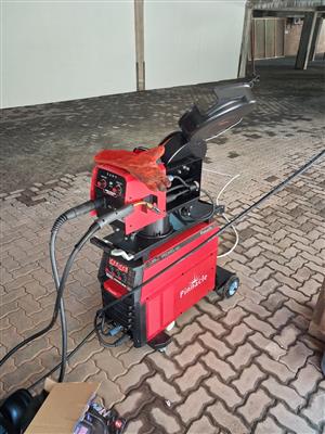 Pinnacle PROMIG 500I Heavy-Duty CO2 / MIG Welding Machine Industrial Grade |