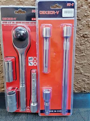 7 piece 1/2 inch quick release ratchet, extensions and socket set.
