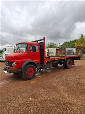 USED 1980 MERCEDES-BENZ 8 TON TRUCK FOR SALE 
