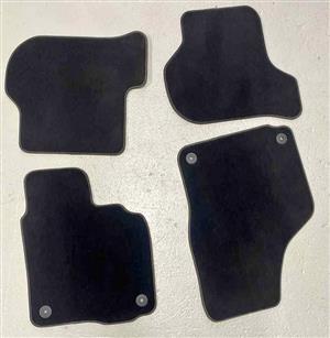 ORIGINAL VW GOLF 6 DSG FLOOR MATS