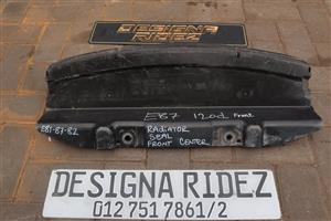 BMW E81/E82/E87 120D RADIATOR SEAL FRONT CENTRE COVER AVAILABLE 