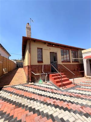 House Rental Monthly in Orange Grove