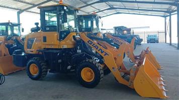 New G928 1.2 ton wheel loaders for sale at Mad Farmer SA