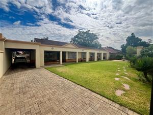 Spacious Family Home with Private Flatlet in Orkney