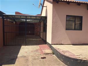 House for sale in Mabopane block ux