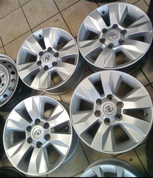 17" Toyota Hilux GD6 mags set 
