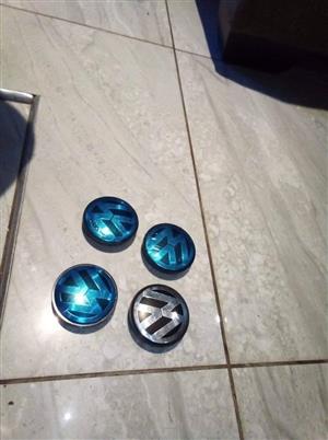 VW centre caps