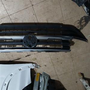 vw Amarok grill 