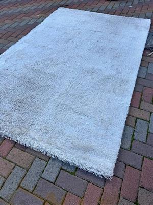 Luxury shaggy rug in white