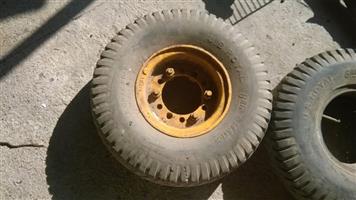 Forklift tyres