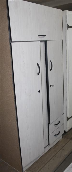 2 Door wardrobe S047192B #Rosettenvillepawnshop