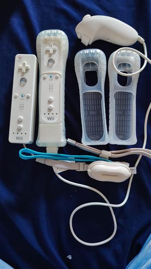 Nintendo Wii Console Bundle