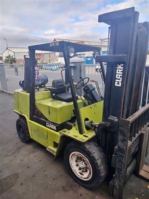 Forklift 5 ton Clark Gas For Sale