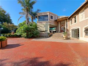 Stunning freestanding home in boomed area, perfect for families seeking space and security