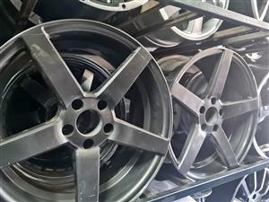 Tsw mags size 18 pcd 5x112 they fit Golf and audi no centre caps