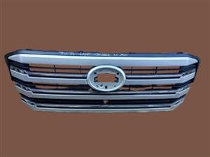 TOYOTA LC 300 RADIATOR GRILLE