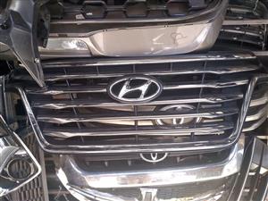 Hyundai H1 Bus Fender For Sale WhatsApp 