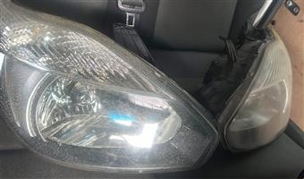 2012 ford Figo left and right headlight