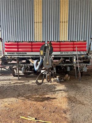 2009 MASSEY 510 H45 NO TILL  PLANTER 