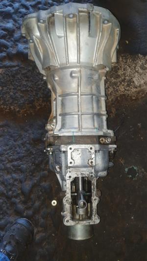 Toyota Hilux 4x2 2.5tdi Gearbox for Sale