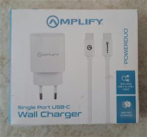 Implify Original Charger. Type C. 20 W Fast charger