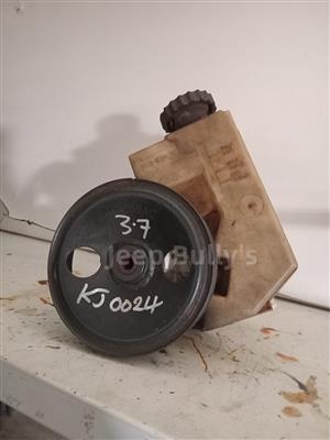 3.7 Used Power Steering Pump For Jeep Cherokee KJ - Jeep Spares 