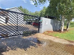 Walking Distance to Northwest University!!!