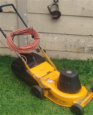 Lawnmower. Profesional 