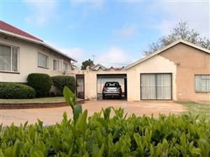 Garden Cottage Rental Monthly in Winchester Hills