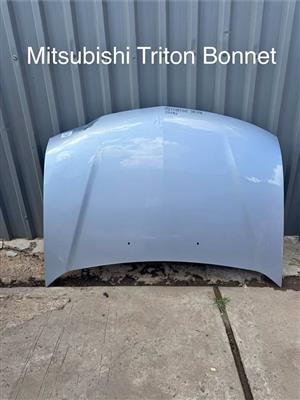 Mitsubishi Triton Preface Bonnet