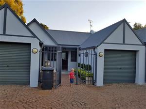 2 beds 2 baths House