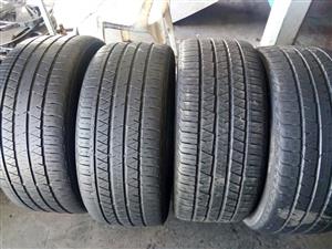 Set of 275/40/22 continental SUV's tyres for sell